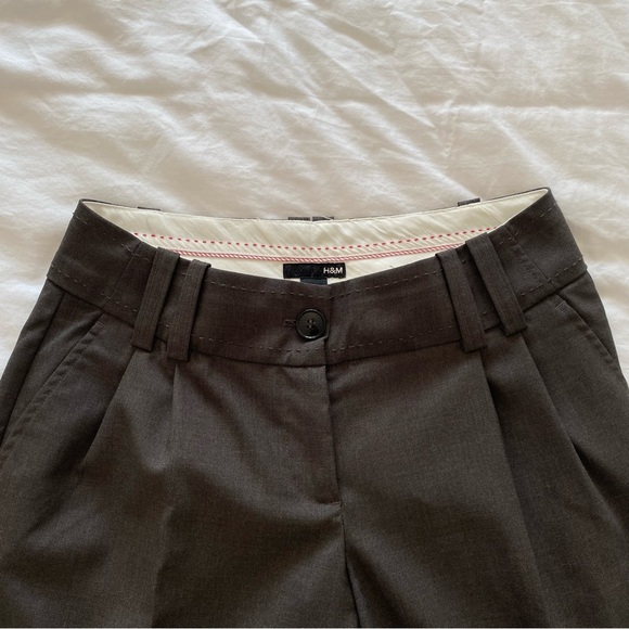 H&M Low Rise Cuffed Trousers - Picture 3 of 4